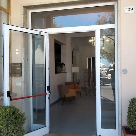 מלון סניגליה Il Faro מראה חיצוני תמונה